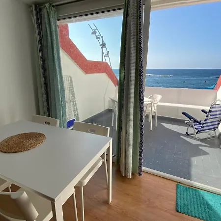 Yellow Sunmarine Ii Apartment